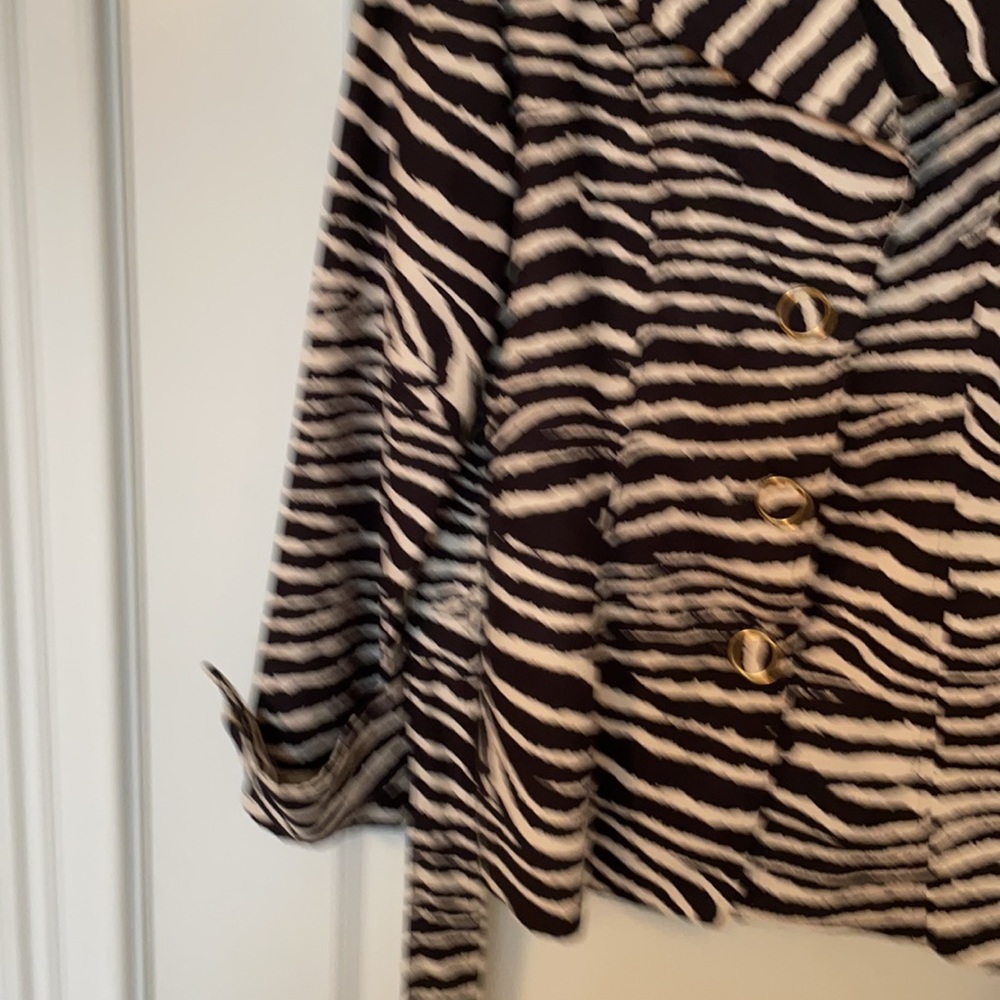 Jacket - Picture 5 of 5